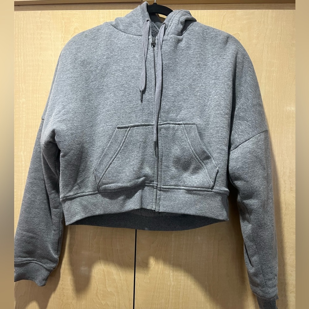 Aeropostale grey sweater with fur